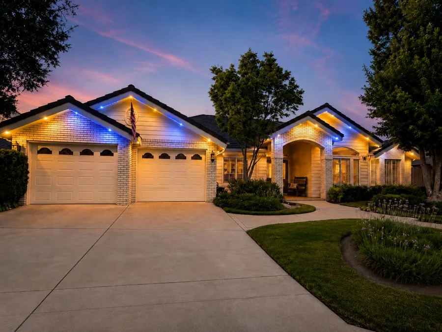 Blue roofline lighting