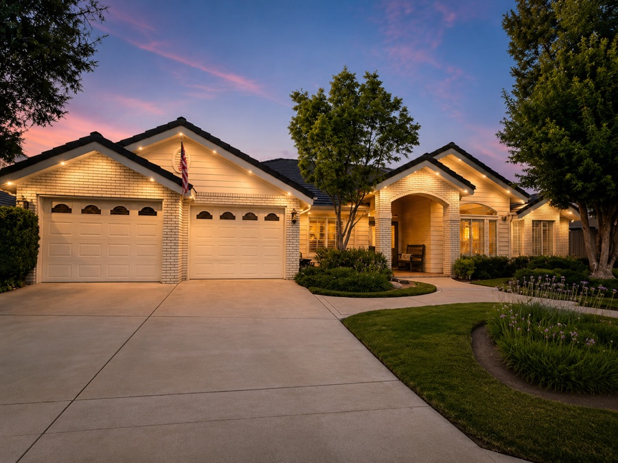 Warm white roofline lighting